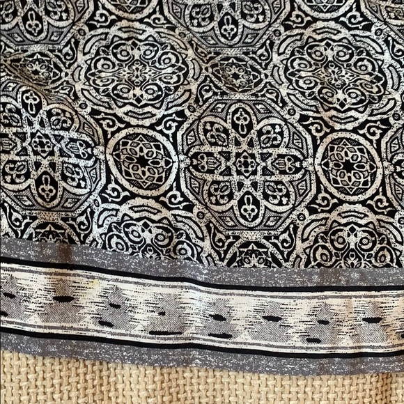 Black white joie sleeveless slip dress - Picture 2 of 3